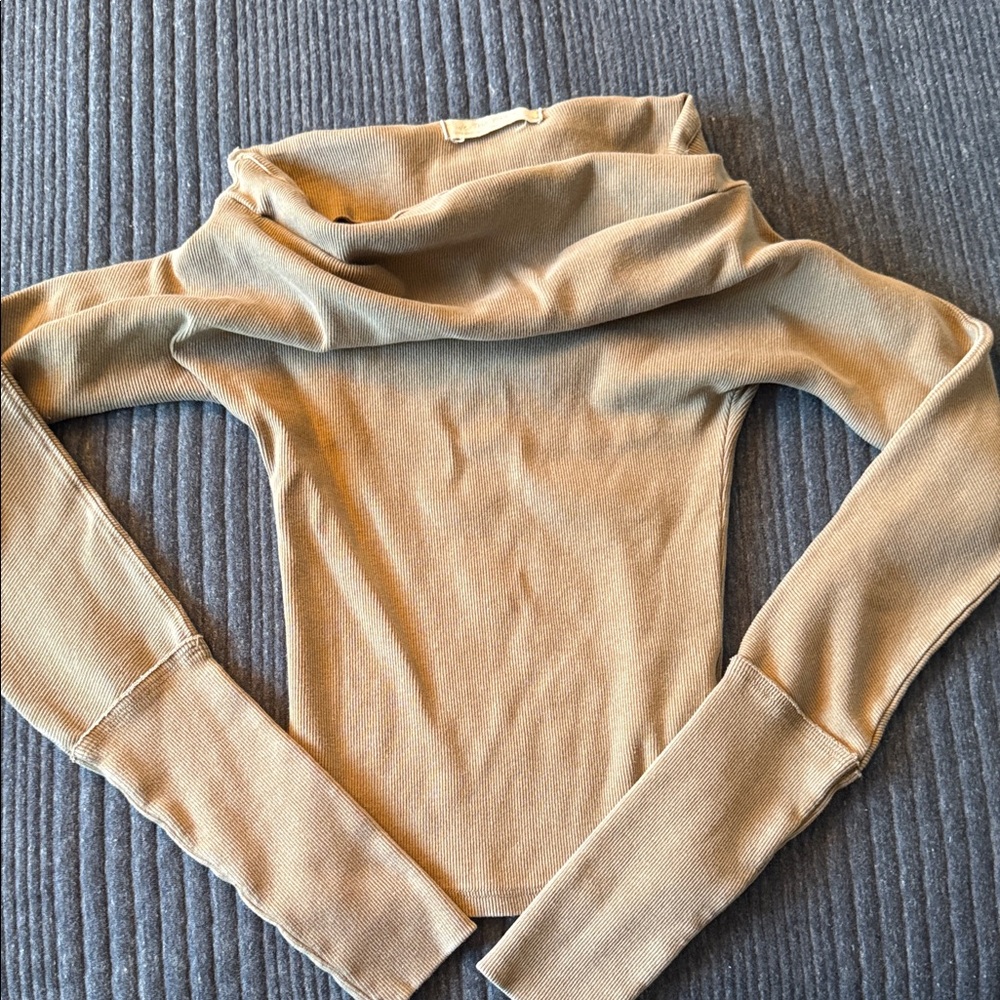 We the free off the shoulder top xs